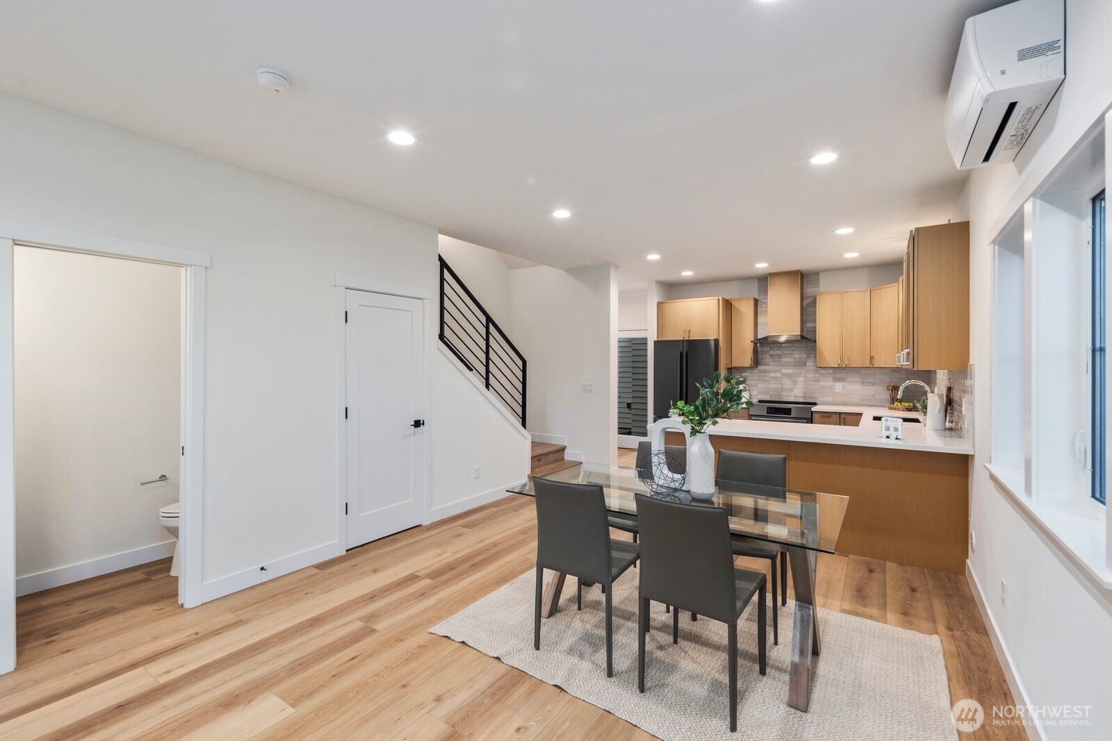 1004 N 48th Street Seattle WA 98103