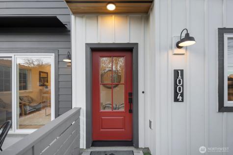 1004 N 48th Street Seattle WA 98103
