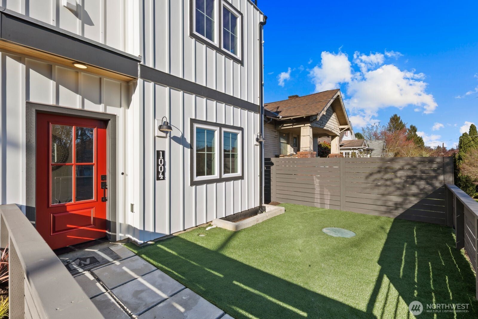 1004 N 48th Street Seattle WA 98103