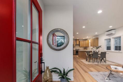 1004 N 48th Street Seattle WA 98103