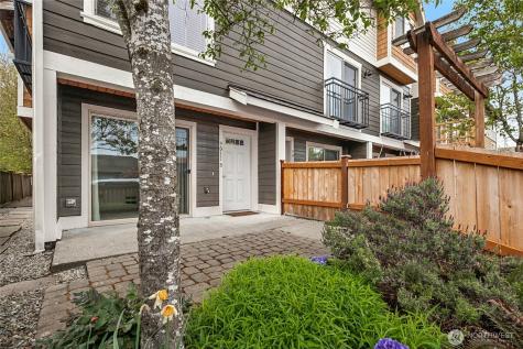 9011 46th Avenue S Seattle WA 98118