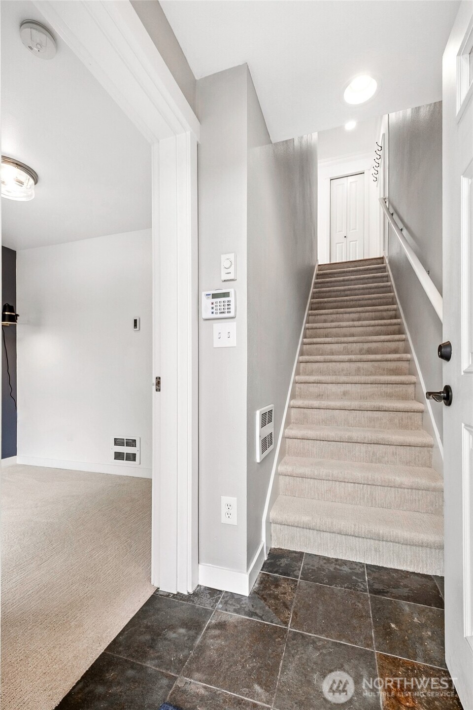 9011 46th Avenue S Seattle WA 98118