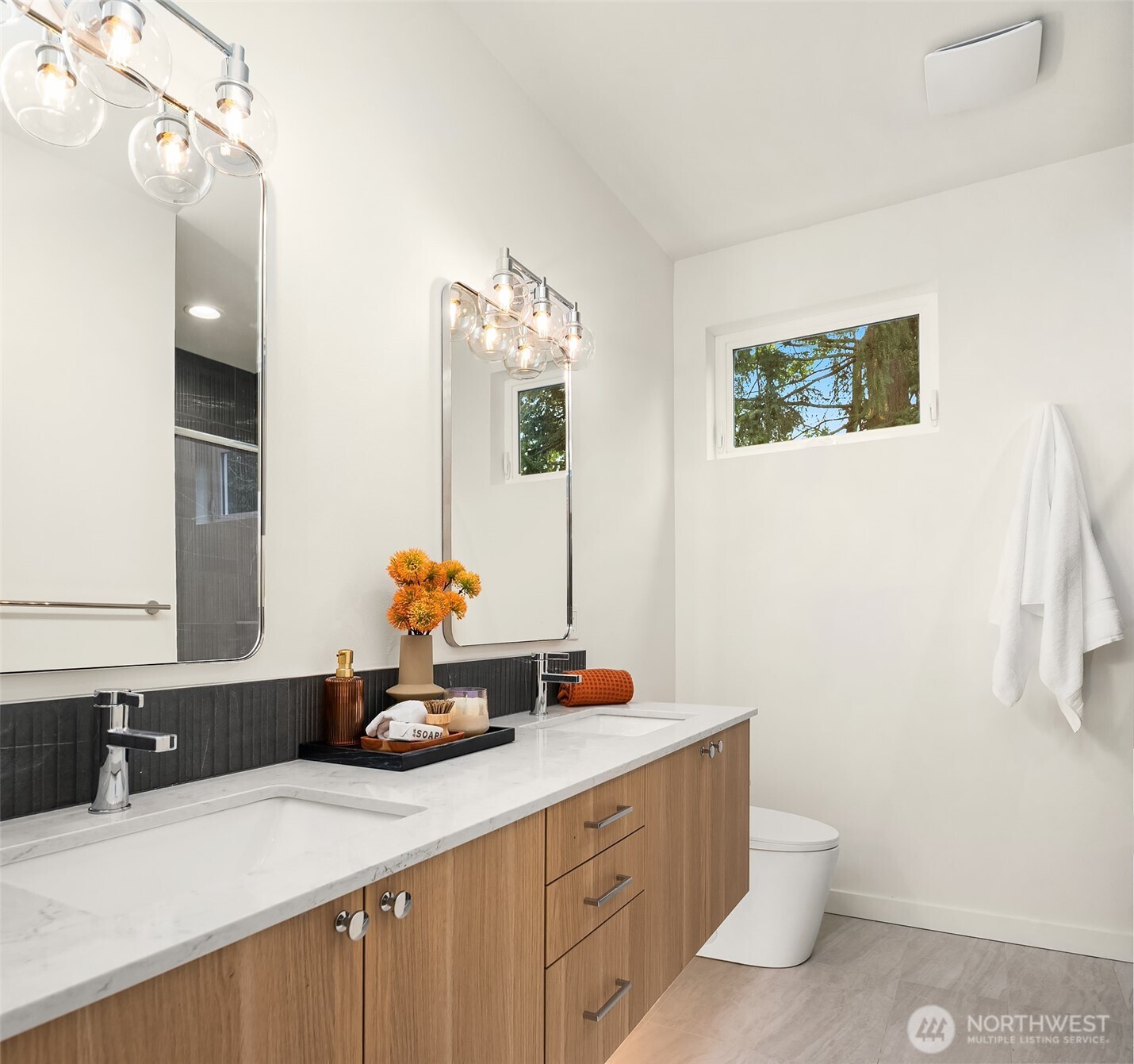 10835 11th Avenue NE Seattle WA 98125