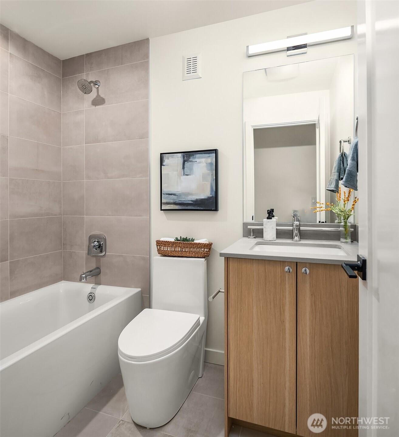10835 11th Avenue NE Seattle WA 98125