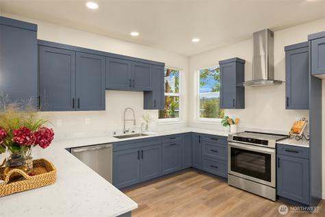 17 Beargrass Lane NE Poulsbo WA 98370