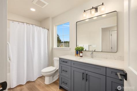 17 Beargrass Lane NE Poulsbo WA 98370