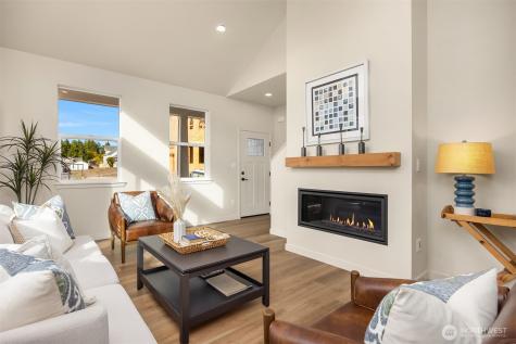 17 Beargrass Lane NE Poulsbo WA 98370