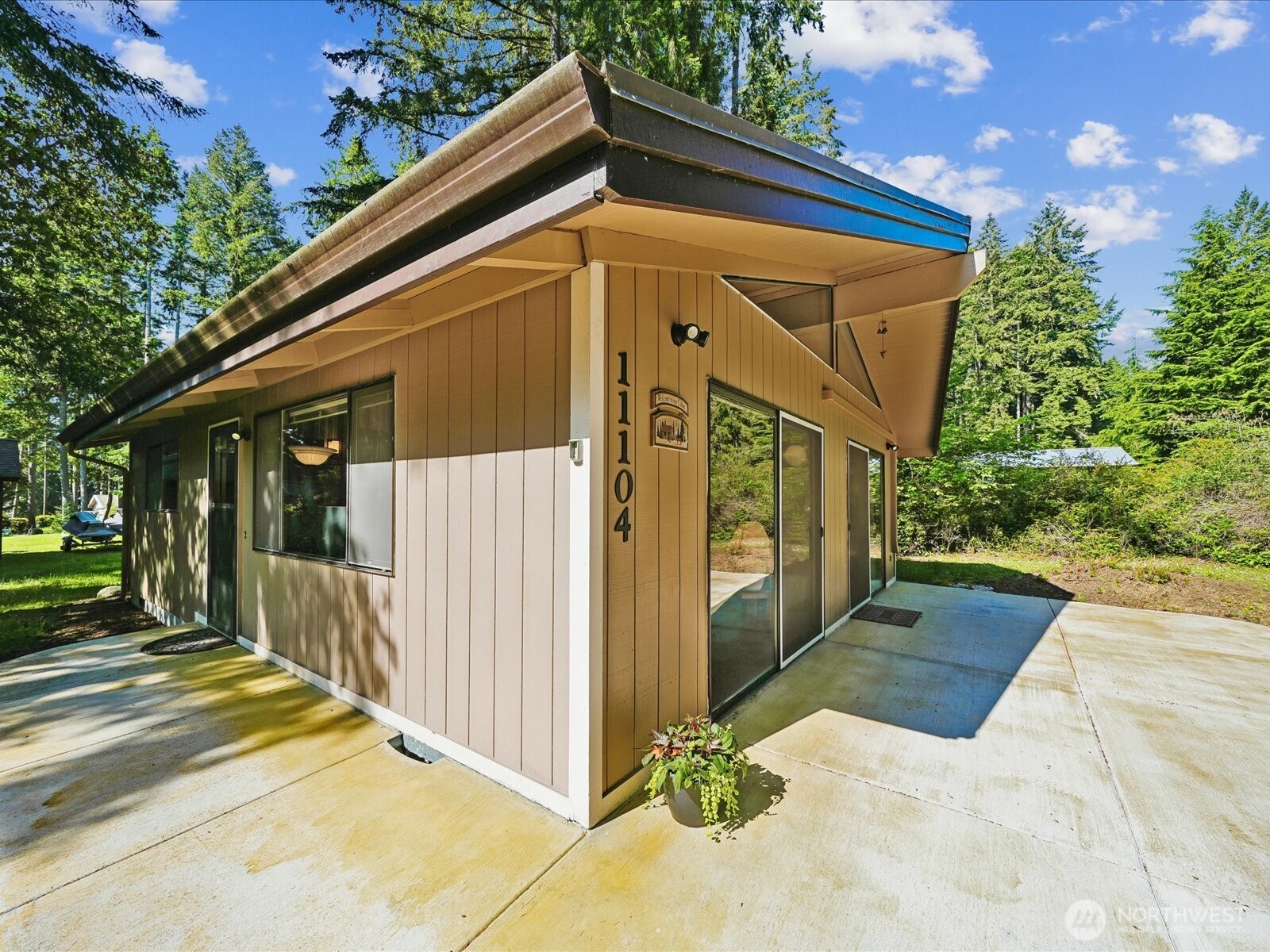 11104 Leschi Circle Anderson Island WA 98303