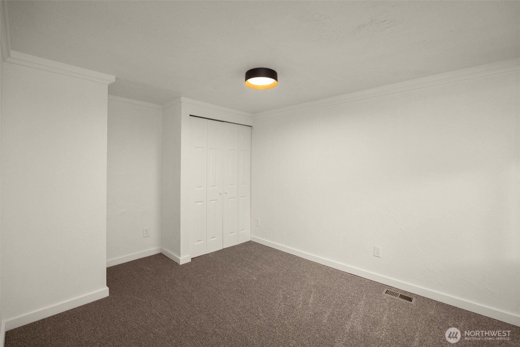 24222 54th Avenue W Mountlake Terrace WA 98043