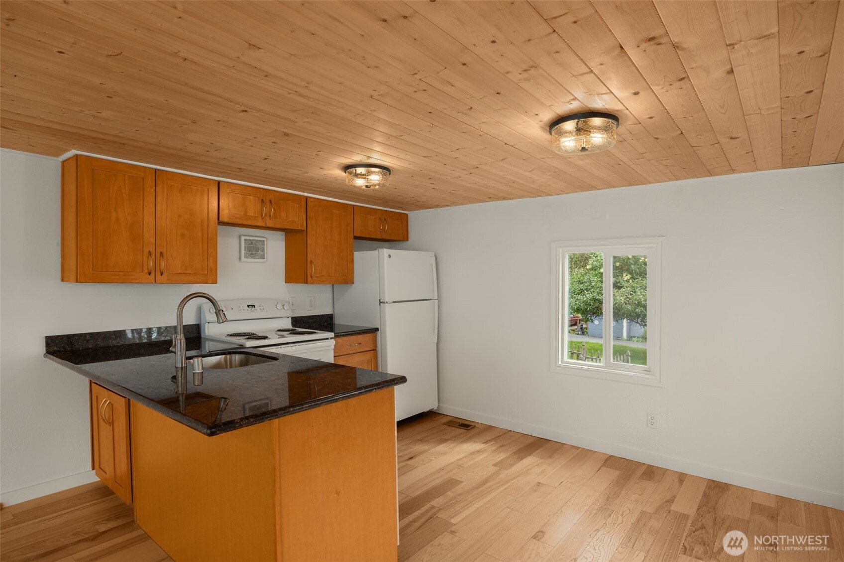 24222 54th Avenue W Mountlake Terrace WA 98043