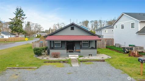302 Van Trump Avenue NE Yelm WA 98597