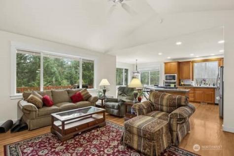 17705 92nd Avenue East Puyallup WA 98375