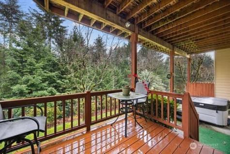 17705 92nd Avenue East Puyallup WA 98375