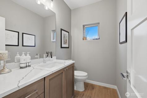 229 NE 185th Street Shoreline WA 98155