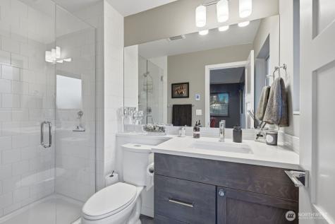 229 NE 185th Street Shoreline WA 98155