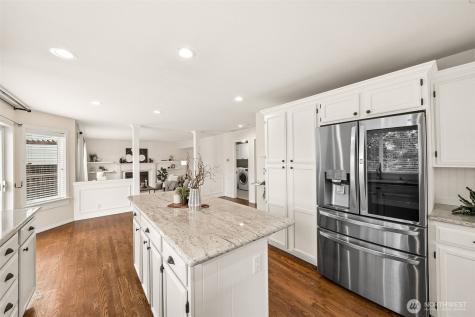 23018 SE 247th Court Maple Valley WA 98038