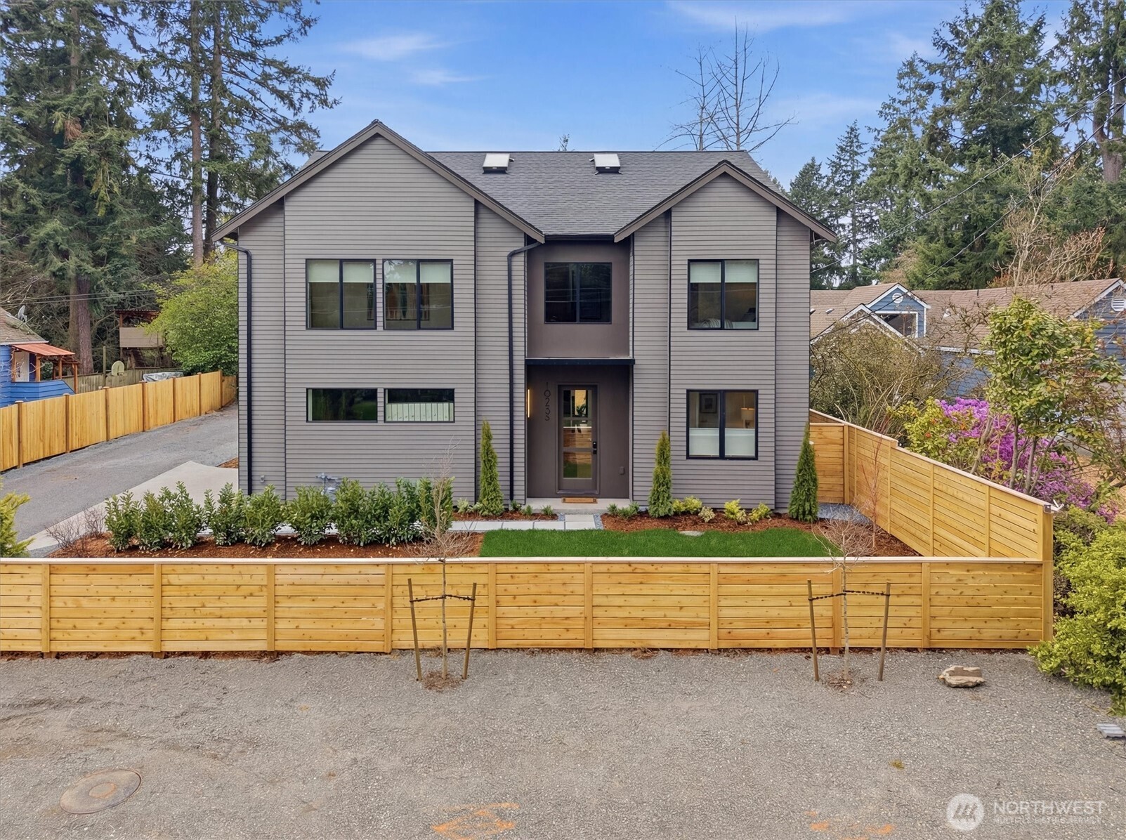 10733 17th Avenue NE Seattle WA 98125