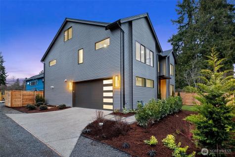 10733 17th Avenue NE Seattle WA 98125