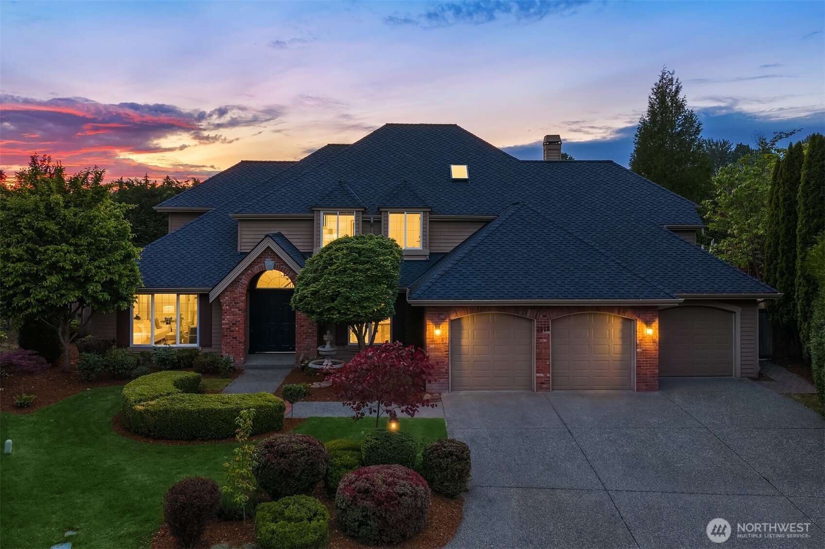 2215 271st Court SE Sammamish WA 98075