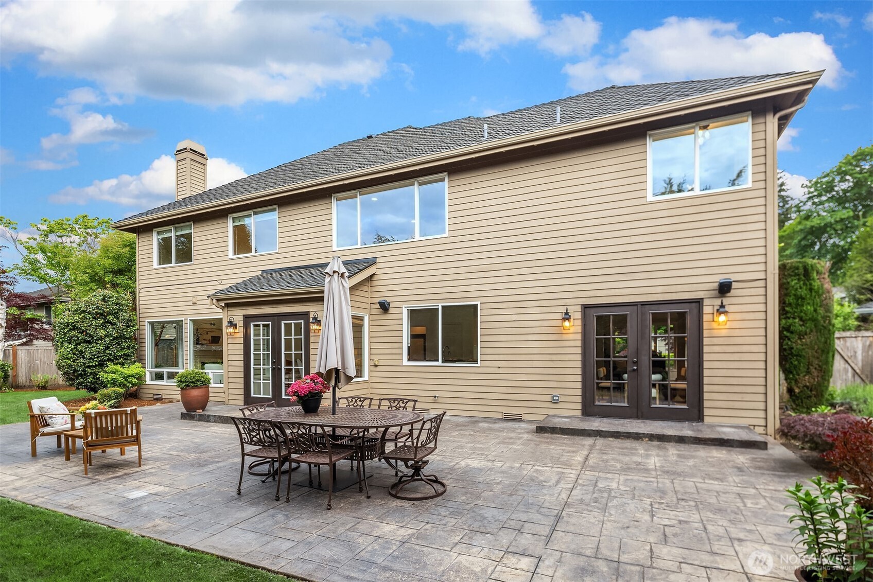 2215 271st Court SE Sammamish WA 98075
