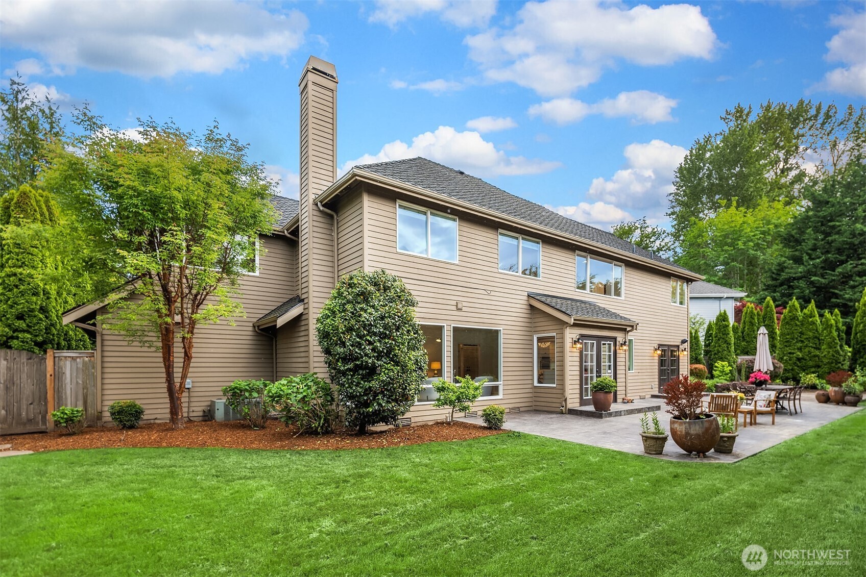 2215 271st Court SE Sammamish WA 98075