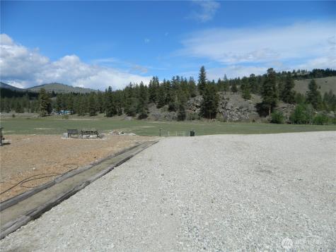 29 Duck Flats Road Tonasket WA 98855