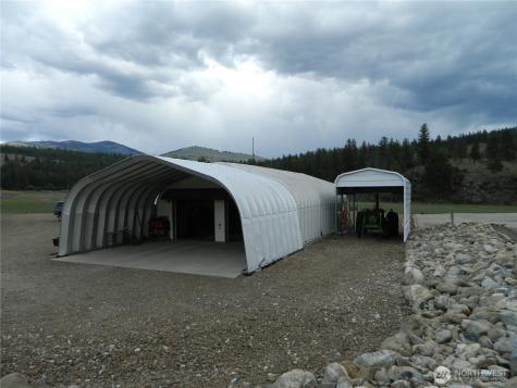 29 Duck Flats Road Tonasket WA 98855