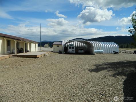 29 Duck Flats Road Tonasket WA 98855