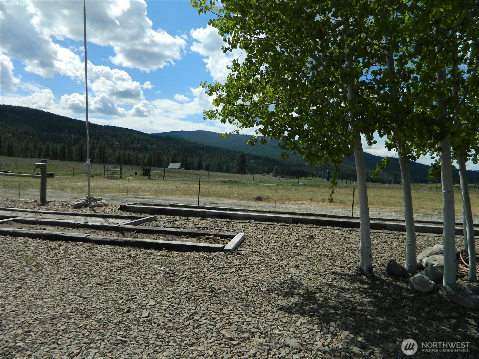 29 Duck Flats Road Tonasket WA 98855