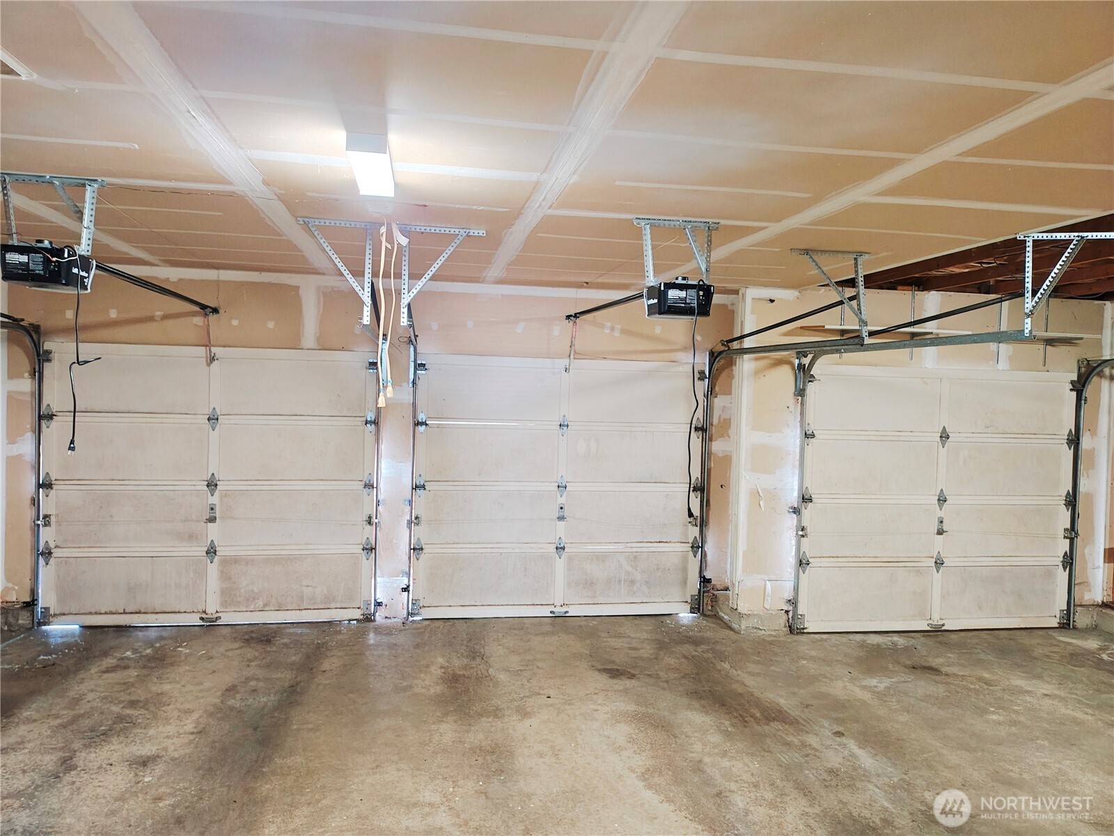 18221 SE 260th Place Covington WA 98042