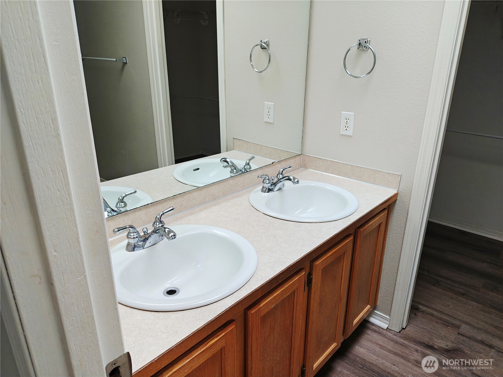 18221 SE 260th Place Covington WA 98042