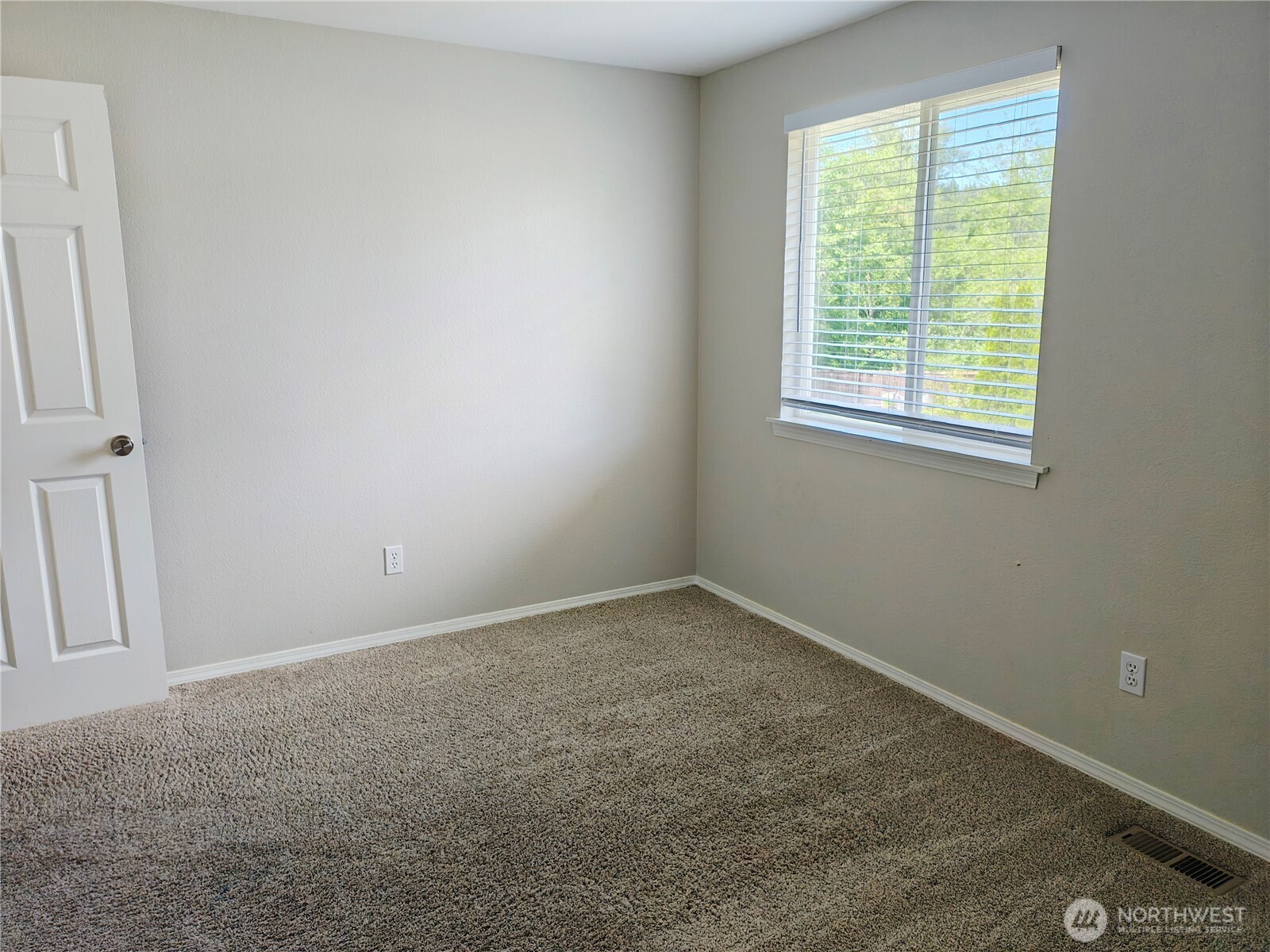 18221 SE 260th Place Covington WA 98042