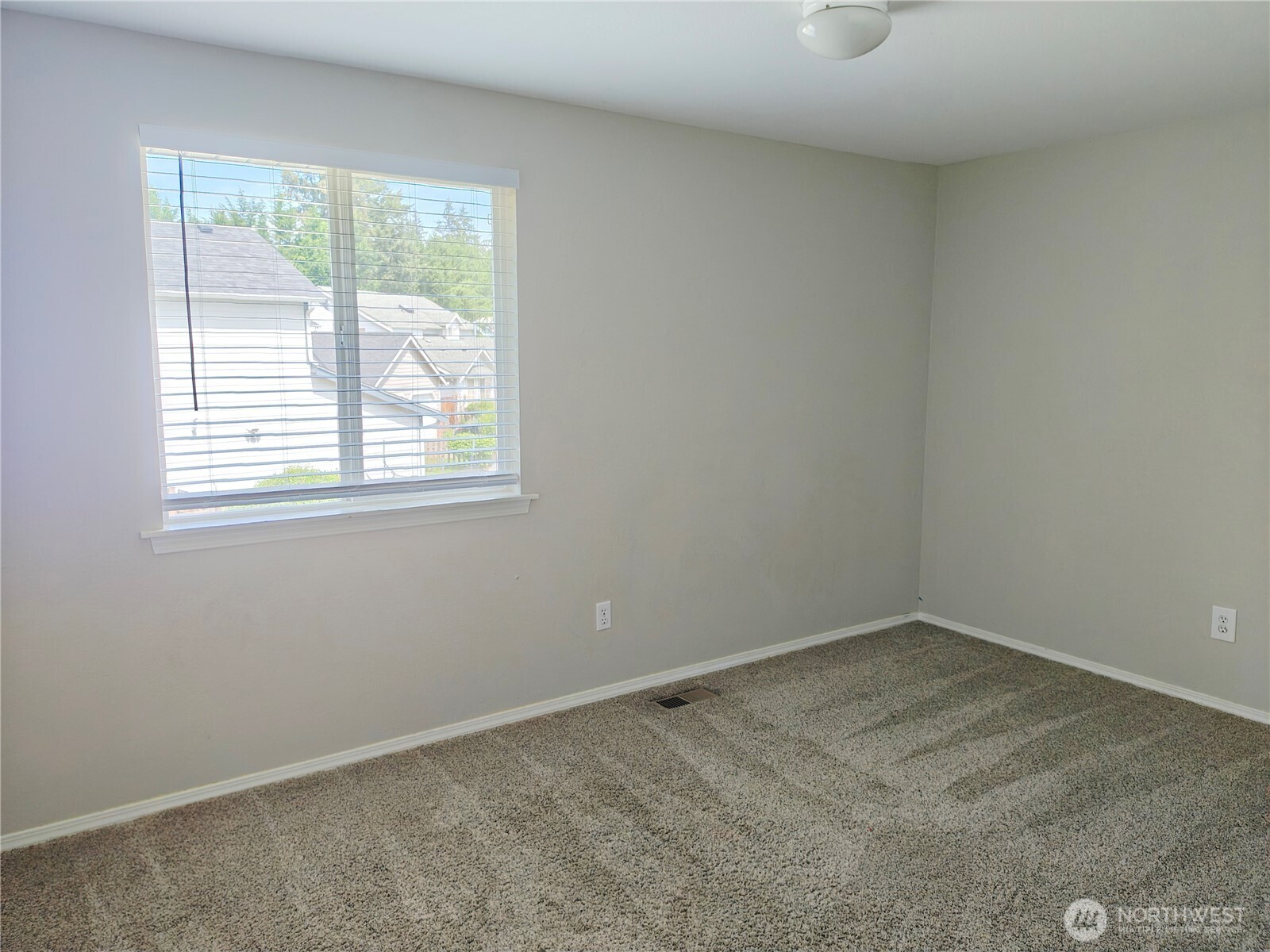 18221 SE 260th Place Covington WA 98042