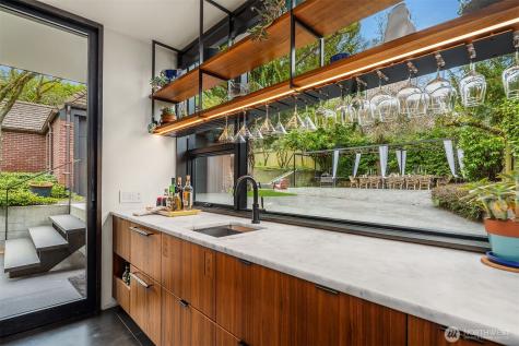 1626 Federal Avenue E Seattle WA 98102