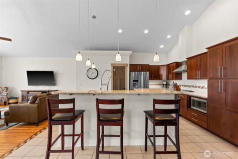 1024 Columbia Point Entiat WA 98822