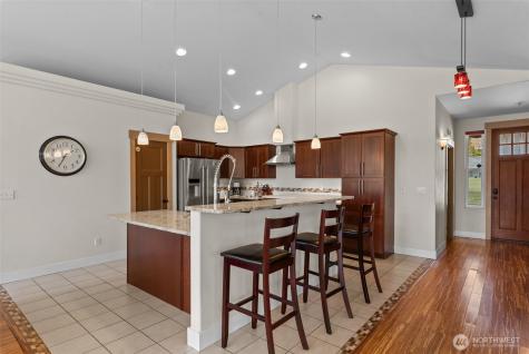 1024 Columbia Point Entiat WA 98822