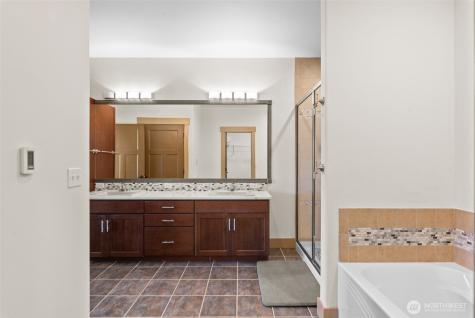1024 Columbia Point Entiat WA 98822
