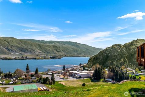 1024 Columbia Point Entiat WA 98822