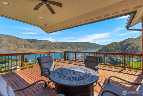 1024 Columbia Point Entiat WA 98822