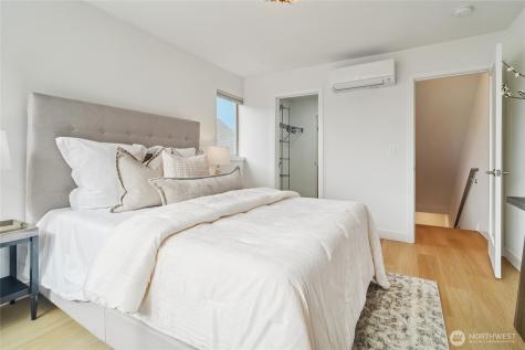 917 NW 52nd Street Seattle WA 98107