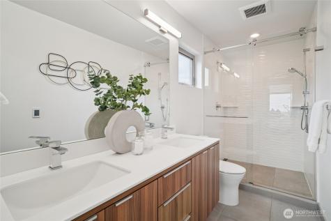 917 NW 52nd Street Seattle WA 98107