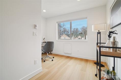 917 NW 52nd Street Seattle WA 98107