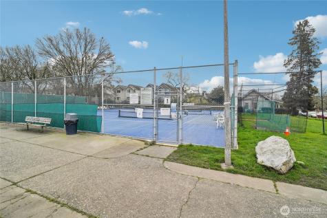 917 NW 52nd Street Seattle WA 98107