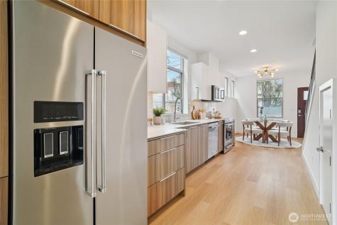 917 NW 52nd Street Seattle WA 98107