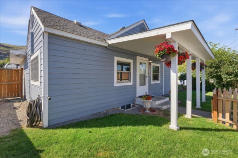 311 Federal Avenue Grand Coulee WA 99133