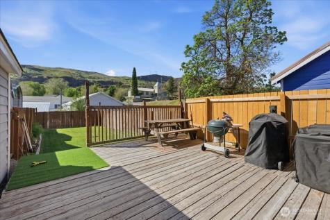 311 Federal Avenue Grand Coulee WA 99133