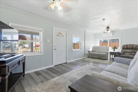 311 Federal Avenue Grand Coulee WA 99133