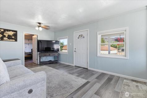 311 Federal Avenue Grand Coulee WA 99133