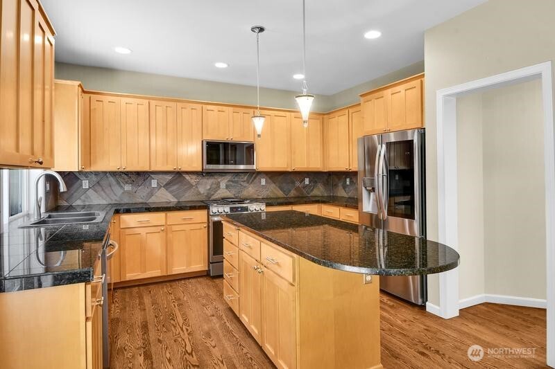 23914 231st Place SE Maple Valley WA 98038