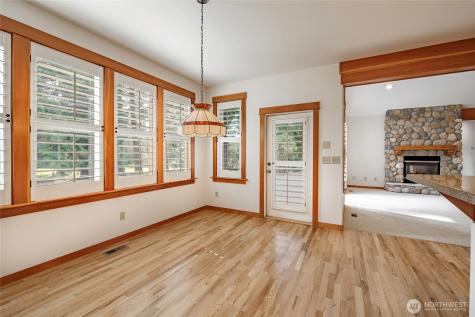 8606 Great Horned Owl Lane Blaine WA 98230